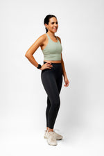 Cargue la imagen en el visor de la galería, Top largo deportivo verde claro